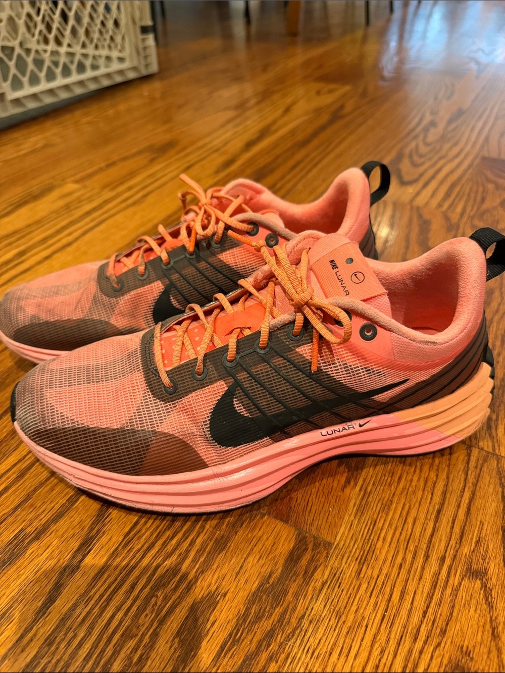 Nike Mens Pink Running Shoes - Lunar Cushioning